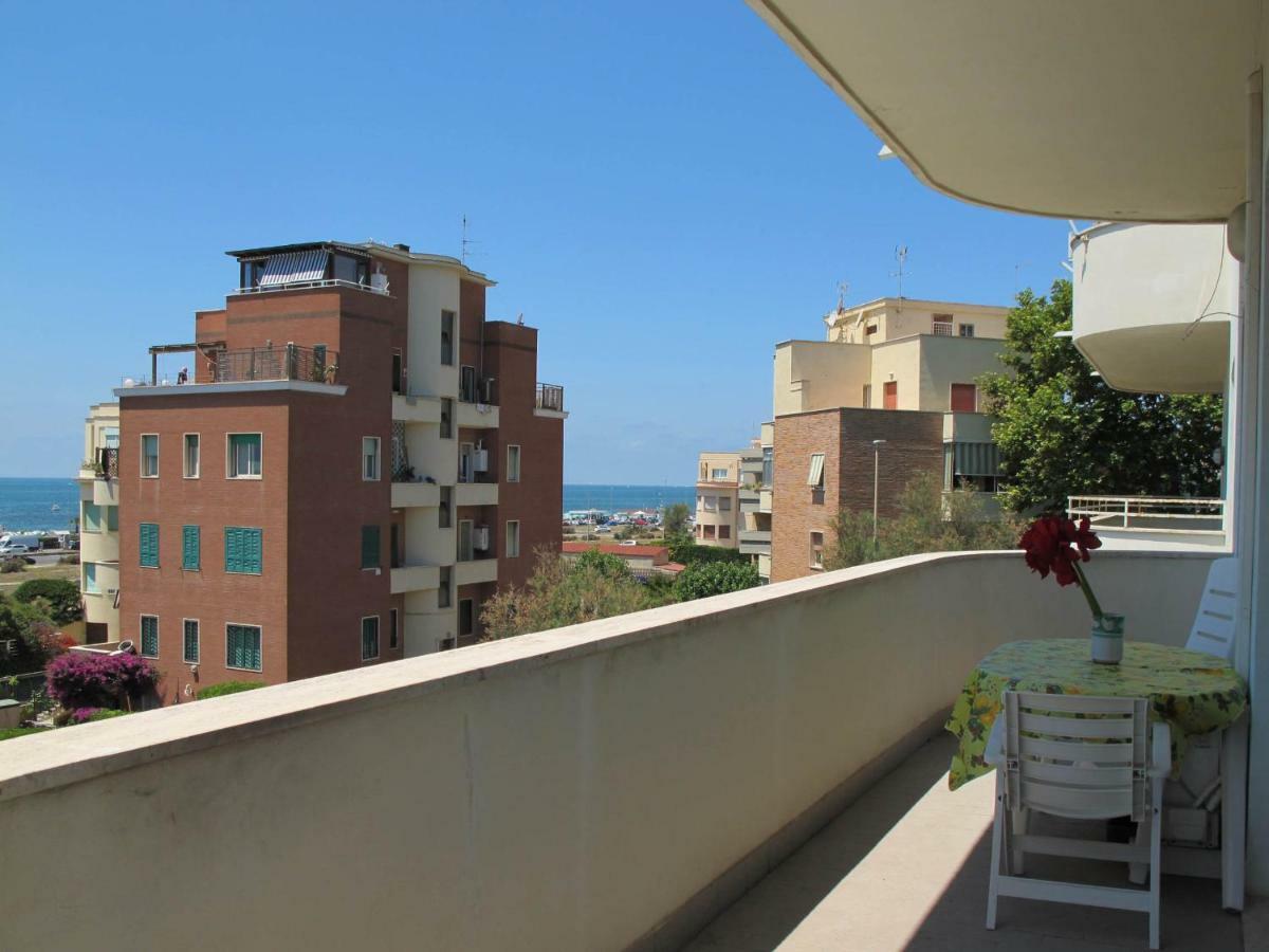 Brezza Di Mare Apartment Lido di Ostia Luaran gambar