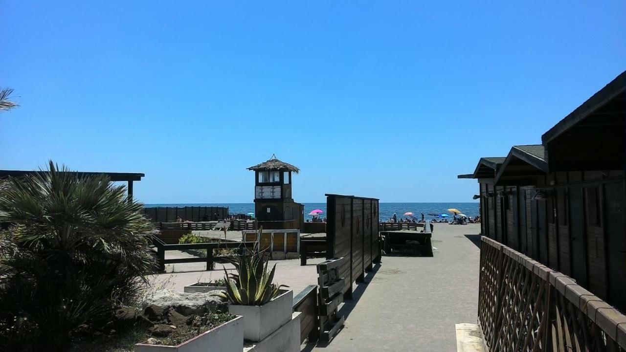 Brezza Di Mare Apartment Lido di Ostia Luaran gambar